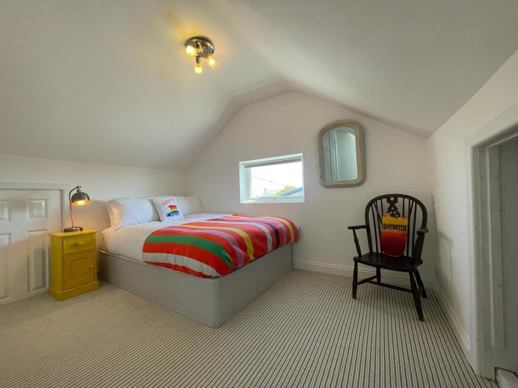 Baywatch Mawgan Porth Spacious Home Sleeps 9, Games Room, Parking & Garden エクステリア 写真